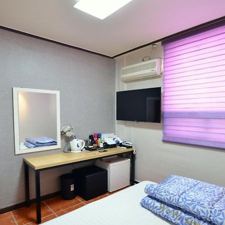 בוסאן Wow Motel מראה חיצוני תמונה