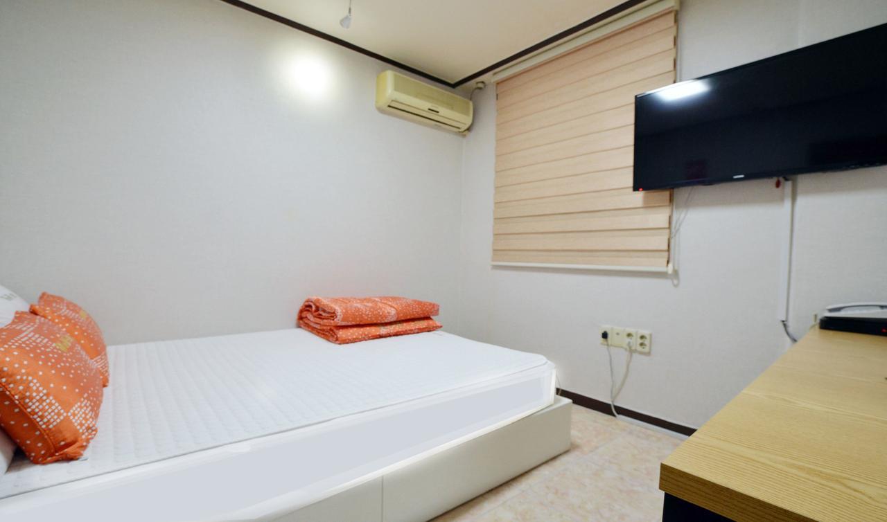 בוסאן Wow Motel מראה חיצוני תמונה